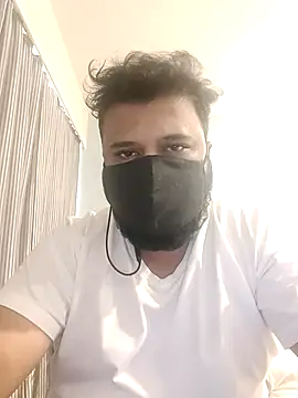 Hunk-Hand6 online show from 04.30.26