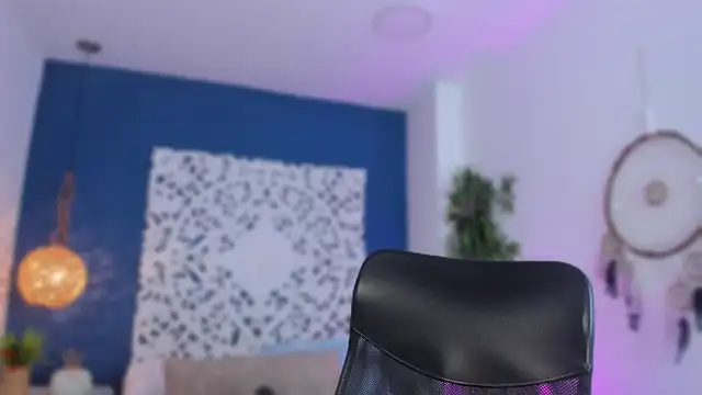 Snapshot of BellaHarllow chatting on 02.19.26 BellaHarllow online show from 02.19.26