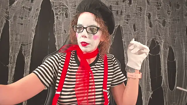 SaraDesirexo online show from 10.14.25