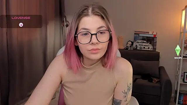 AnnaTrueno online show from 03.15.25