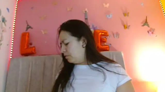 Snapshot of monickhot303av chatting on 02.28.25 monickhot303av online show from 02.28.25