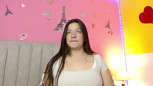 Snapshot of monickhot303av chatting on 10.09.25 monickhot303av online show from 10.09.25