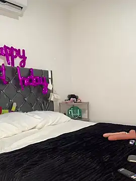 Snapshot of Abusive_cousin chatting on 02.02.25 Abusive cousin online show from 02.02.25