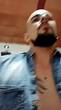 Snapshot of fire_menxxx001 chatting on 02.08.25 fire menxxx001 online show from 02.08.25