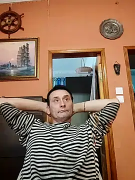 Snapshot of Viause_Kentauelle chatting on 01.10.25 Viause Kentauelle online show from 01.10.25