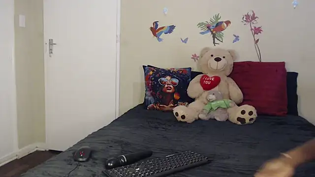 Snapshot of Blacktittiex02 chatting on 10.05.25 Blacktittiex02 online show from 10.05.25