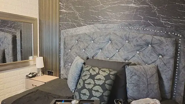 Snapshot of charlotte__G chatting on 03.26.26 charlotte G online show from 03.26.26