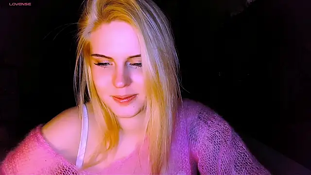 VoluptuousDreams online show from 03.22.25