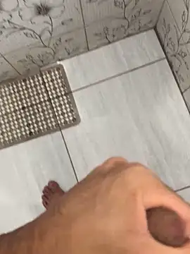 Snapshot of vintin21cm chatting on 09.11.25 vintin21cm online show from 09.11.25