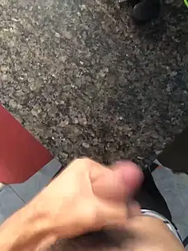 Snapshot of vintin21cm chatting on 09.14.25 vintin21cm online show from 09.14.25