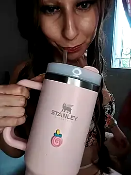 Snapshot of Marye_sony chatting on 03.02.25 Marye sony online show from 03.02.25