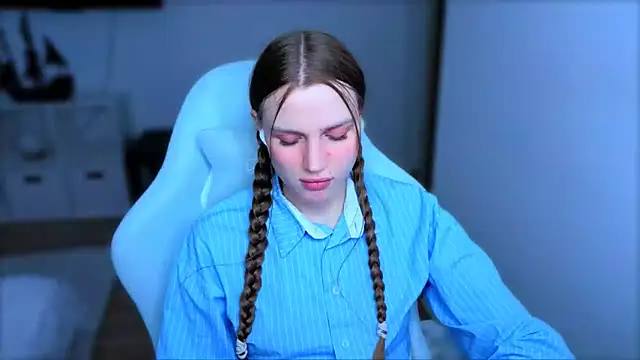 StellaLawless online show from 03.24.26