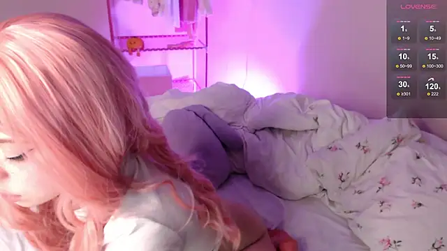 KatieMelone online show from 10.28.25