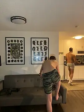 Snapshot of TheOnlyTwinTowers chatting on 02.25.26 TheOnlyTwinTowers online show from 02.25.26