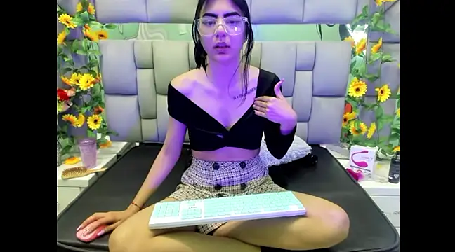 IsisRouse online show from 02.25.25