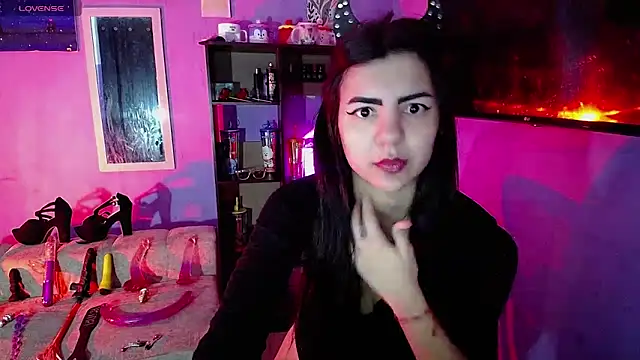 IsisRouse online show from 11.11.25