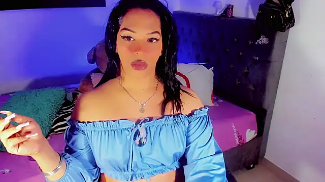 Zakura hot1 online show from 11.25.25