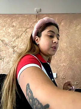 Miabonnett  online show from 09.25.25