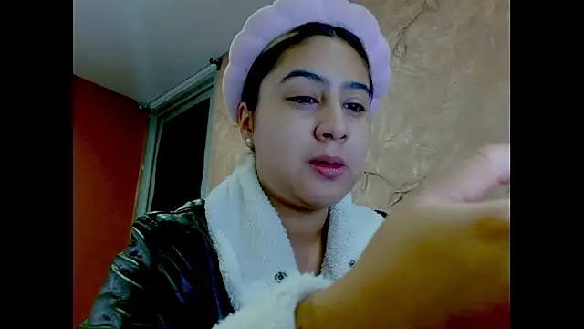 Miabonnett  online show from 01.09.26