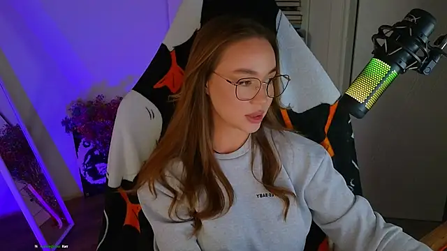 Emili1- online show from 03.18.25