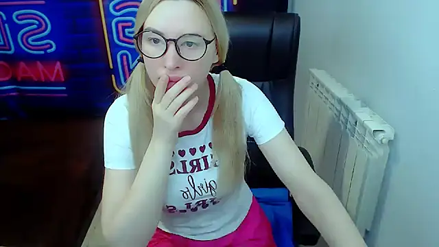 kerakiss877 online show from 02.25.25