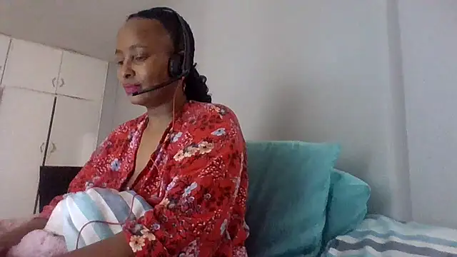 Snapshot of BabeAssXX chatting on 09.10.25 BabeAssXX online show from 09.10.25