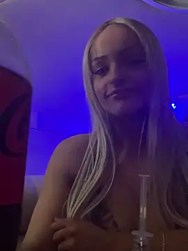 Snapshot of stenzxx chatting on 12.31.24 stenzxx online show from 12.31.24