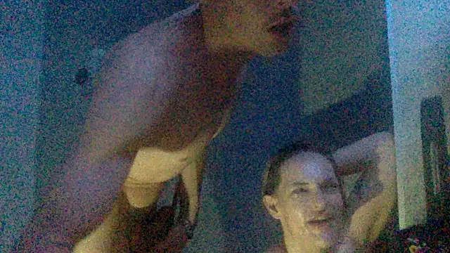 Snapshot of stenzxx chatting on 02.12.25 stenzxx online show from 02.12.25