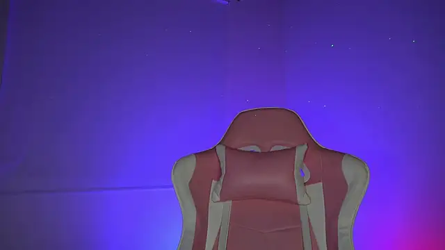 little-Emma online show from 02.13.26