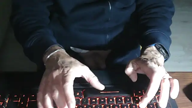 Adri gard online show from 10.28.25