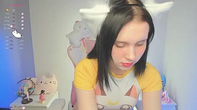 Snapshot of Gylaxie chatting on 12.12.24 Gylaxie online show from 12.12.24