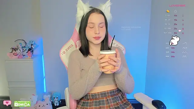 Snapshot of Gylaxie chatting on 01.12.25 Gylaxie online show from 01.12.25