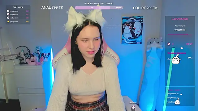 Snapshot of Gylaxie chatting on 02.15.25 Gylaxie online show from 02.15.25