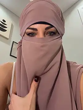 Amberonee31 online show from 02.17.25