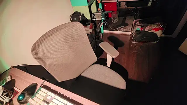 estivalia xxx online show from 04.15.26