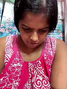 Beauty-queen online show from 10.31.25