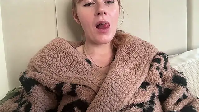 redheadrosie69 online show from 11.13.25