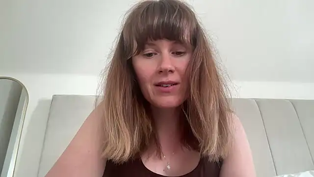 Snapshot of redheadrosie69 chatting on 05.13.26 redheadrosie69 online show from 05.13.26