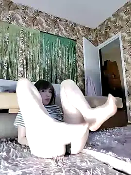 NikaXBerry online show from 12.04.24