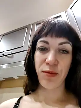 NikaXBerry online show from 02.14.25