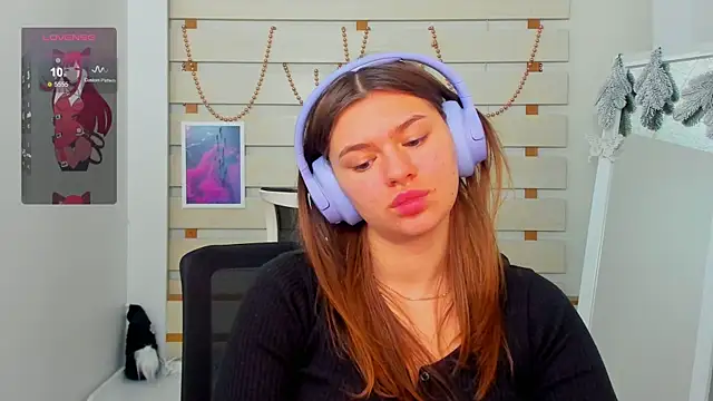 Josephine Kiss online show from 12.29.24