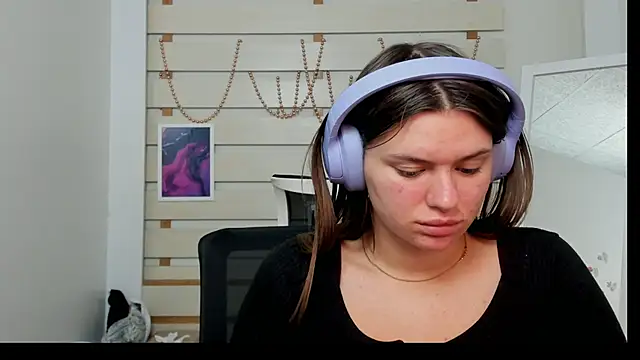 Josephine Kiss online show from 01.22.25