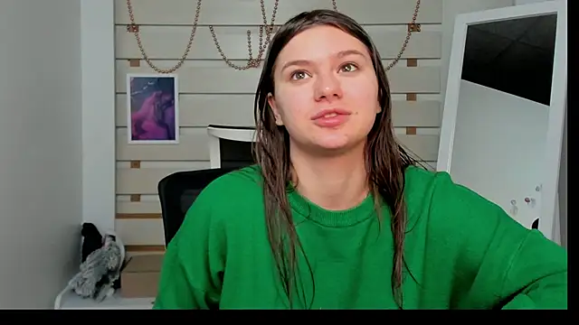 Josephine Kiss online show from 01.28.25