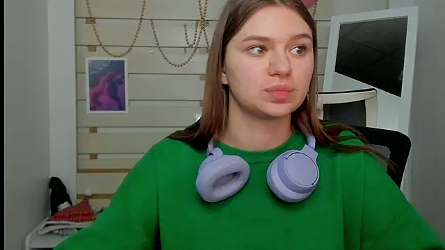 Josephine Kiss online show from 02.21.25