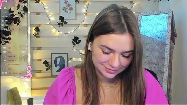 Josephine Kiss online show from 10.28.25