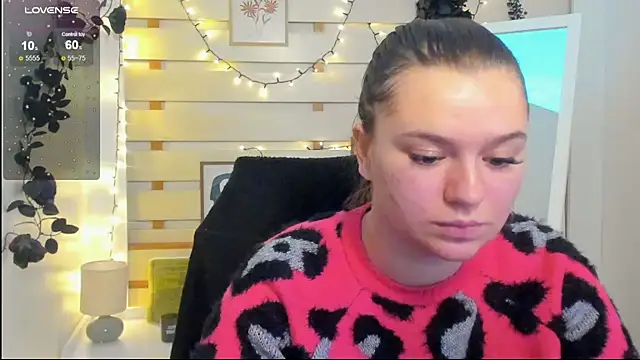 Josephine Kiss online show from 02.08.26