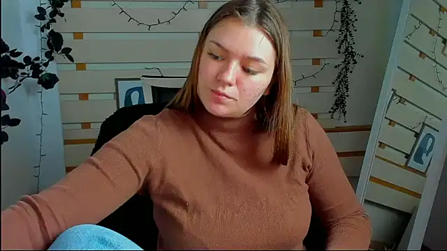 Snapshot of Josephine_Kiss chatting on 04.18.26 Josephine Kiss online show from 04.18.26
