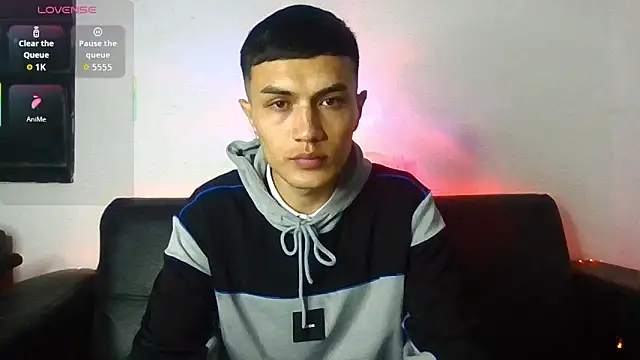 Tifanny Sweett online show from 02.10.26