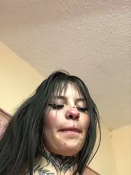 Tifanny Sweett online show from 04.01.26