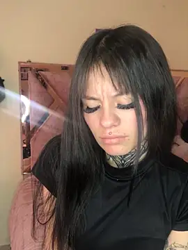 Tifanny Sweett online show from 04.07.26